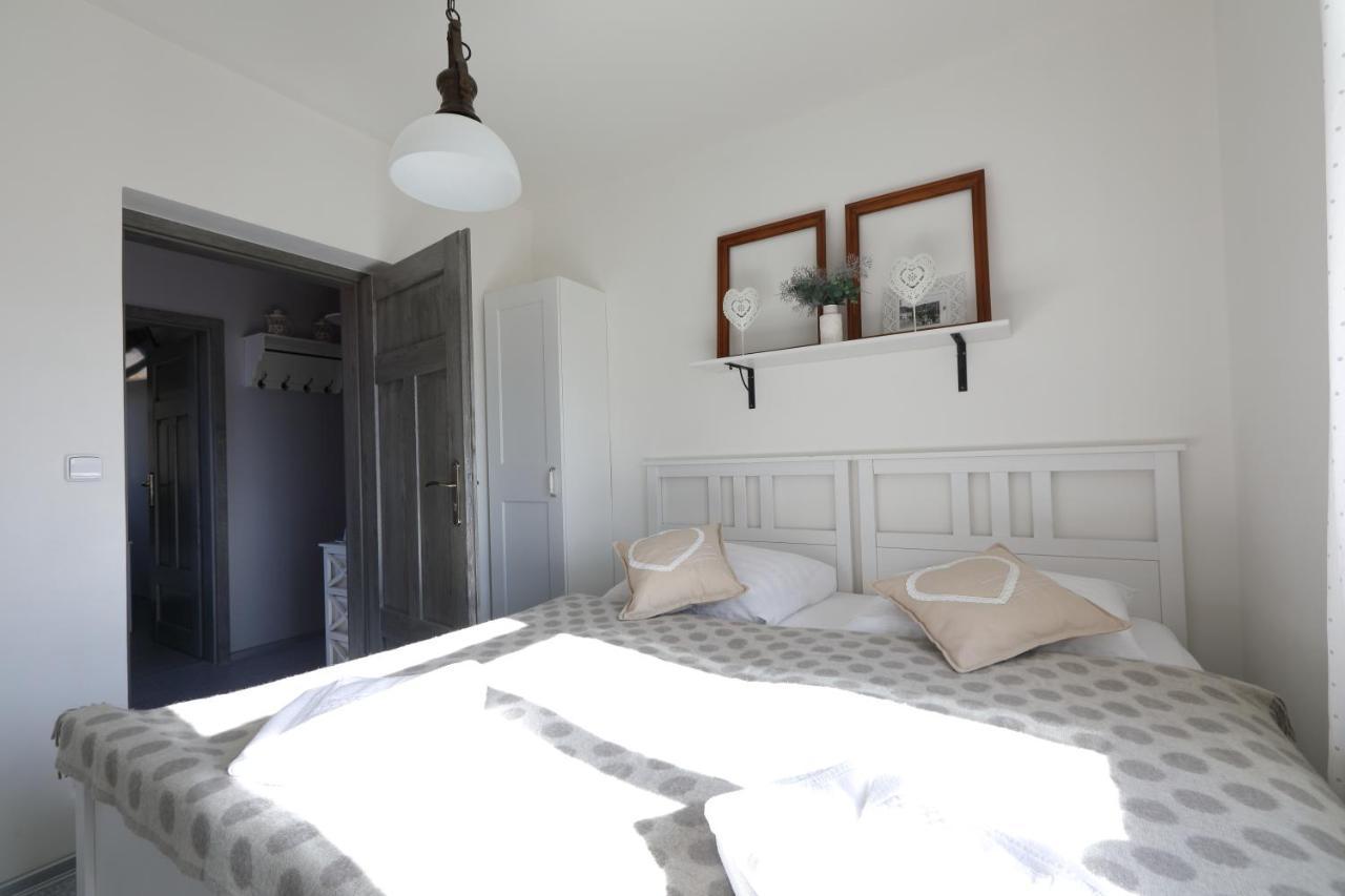 Na Krasne Vyhlidce Hotel Olsina ภายนอก รูปภาพ